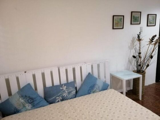 Pine Cone Bed and Breakfast - Photo2