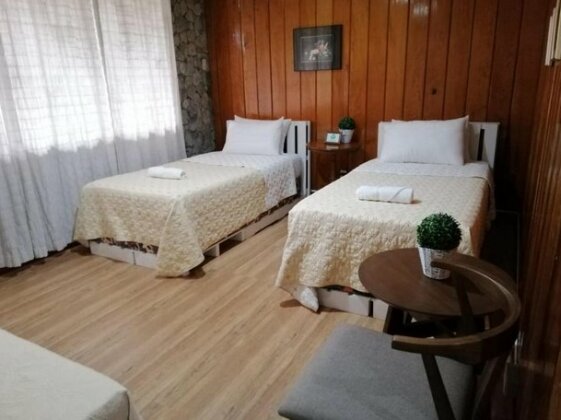 Pine Cone Bed and Breakfast - Photo4