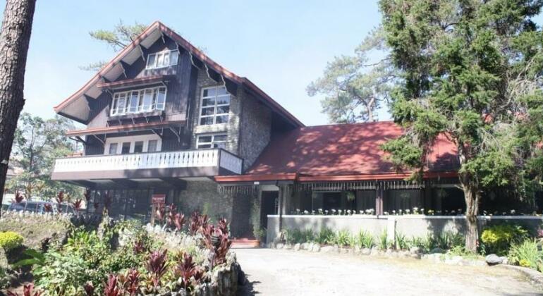 Safari Lodge Baguio by Log Cabin Hotel - Photo3