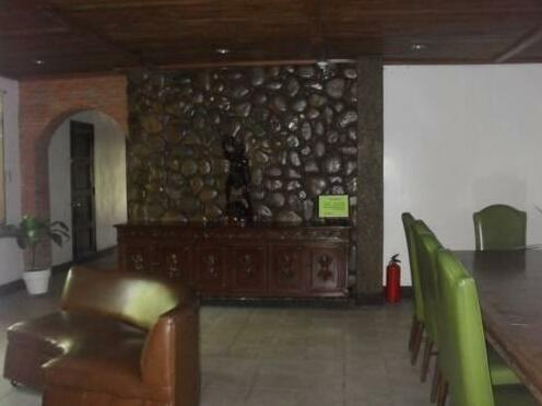 Safari Lodge Baguio by Log Cabin Hotel - Photo4