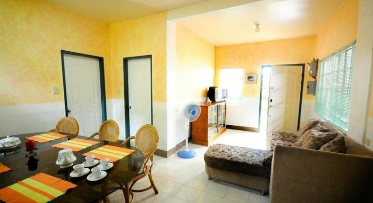 BlueCoco Baler Beach House Baler - Photo3