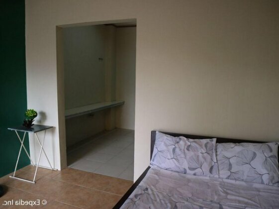 Brown Epitome Lodge - Photo4