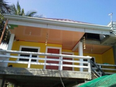 FLP Transient Hauz Guest House