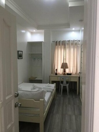 Isaguirre's Pension House - Photo5