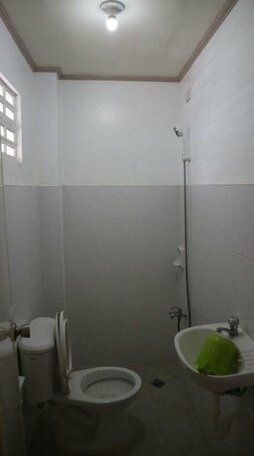 Jennifer's Inn Baler - Photo2