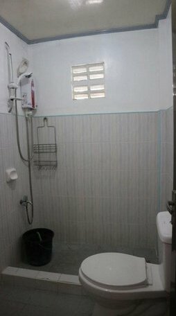 Jennifer's Inn Baler - Photo3