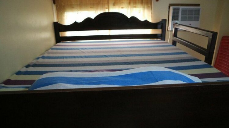 Jennifer's Inn Baler - Photo4