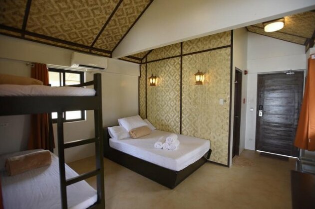 Nalu Surf Camp - Photo4