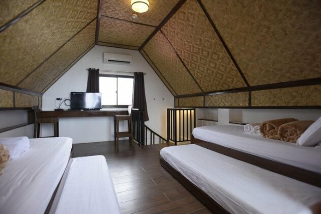 Nalu Surf Camp - Photo5