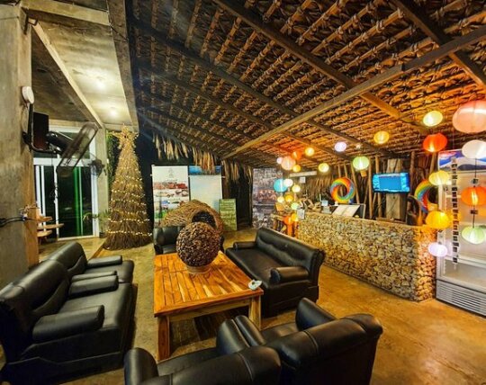 Birdland Beach Club - Photo3