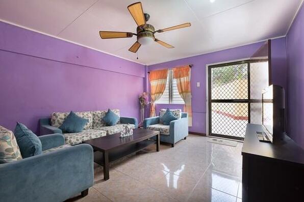 2br House Center Of City Fuente Circle - Photo2