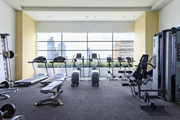All in Room FIBR net w/ balcony free use gym&pool - Photo3