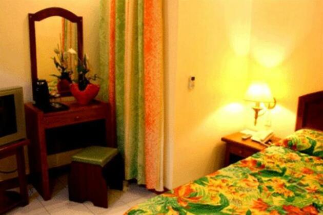 Apple Tree Suites - Photo5