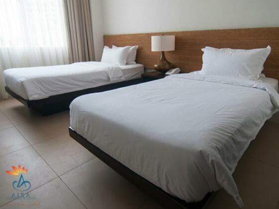 Azia Suites and Residences - Photo4