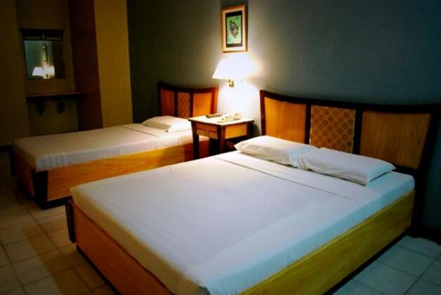 Cebu Business Hotel - Photo2