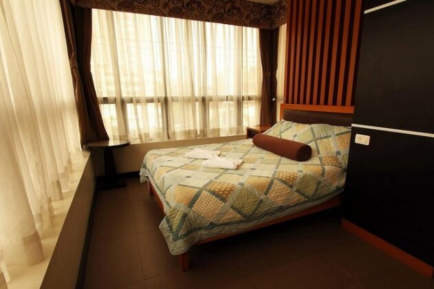 Fuente Oro Business Suites - Photo2