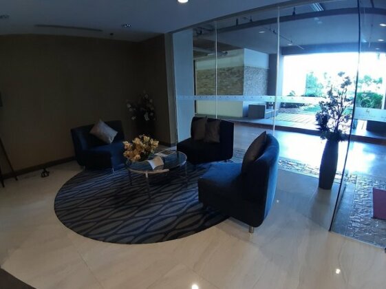Marco Polo Flats - Photo3