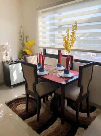 Overlooking condo near Ayala Mall & SM Seaside good for group travelers - Photo2