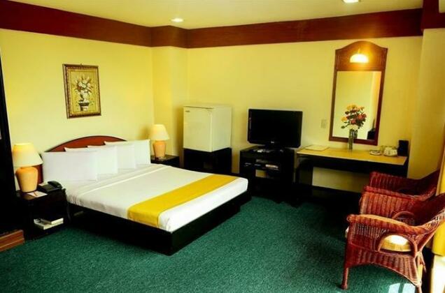 Paragon Suites - Photo3