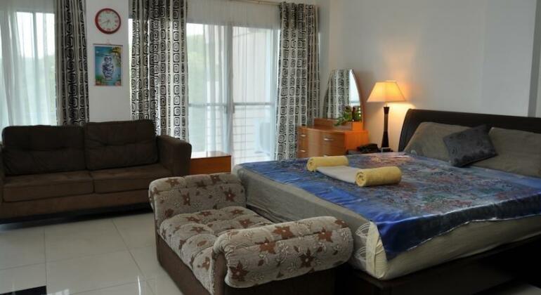 RoMa's Guesthouse - Photo4