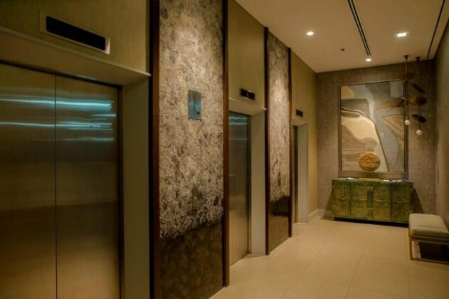 Solinea Tower2 Unit Right Across Ayala Mall + WIFI - Photo2