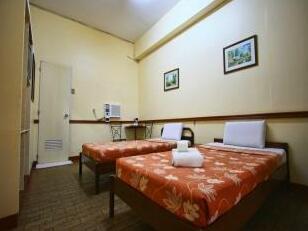 Travelbee Capitol Inn - Photo3