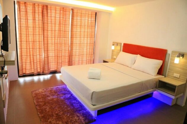 Travelbee Fuente Inn - Photo5