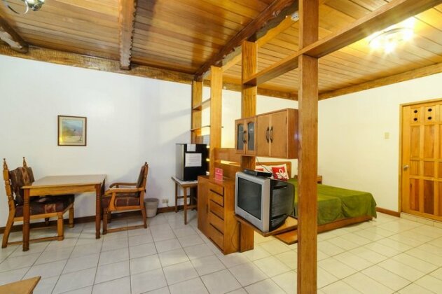 ZEN Rooms Schweizer Cebu - Photo5
