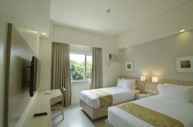 Zerenity Hotel & Suites - Photo2