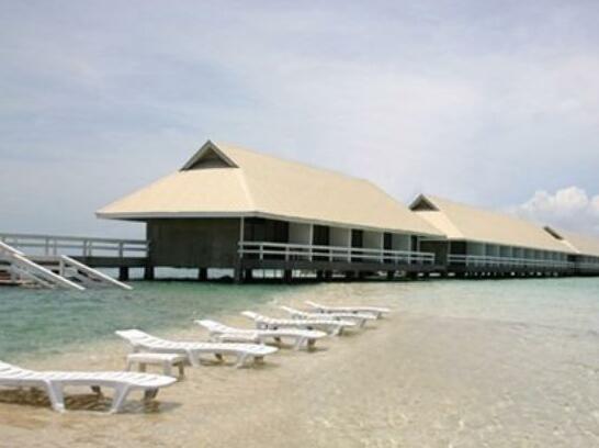 Island and Sun Beach Resort Cordova Cebu - Photo5