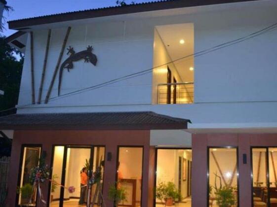Coron Ecolodge