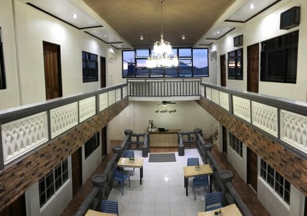 Macky's Hidden Inn - Photo2