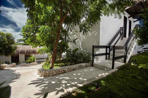 Blanco Beach Resort - Photo4