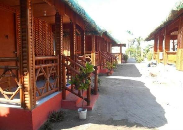 Mar and Ems Bamboo Cottages - Photo3