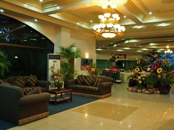 Bohol Plaza Resort and Restaurant - Photo4