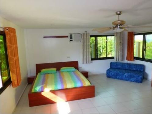 Yellowhouse - Photo5