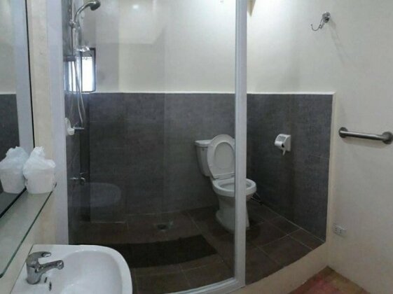 4 Bedrooms With Transfers - Photo3