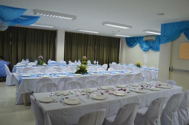 ALU Hotel Davao - Photo5