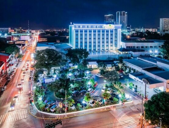 Apo View Hotel - Photo2