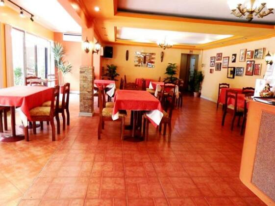 Golden Belle Apartelle and Suites - Photo3