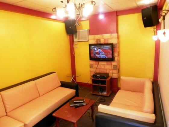 Golden Belle Apartelle and Suites - Photo4