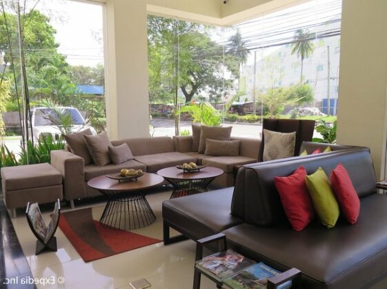 Home Crest Hotel - Photo5