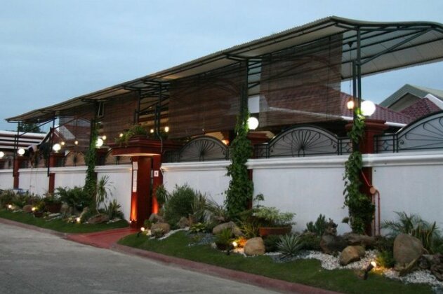 La Piscine Bed and Breakfast - Photo2