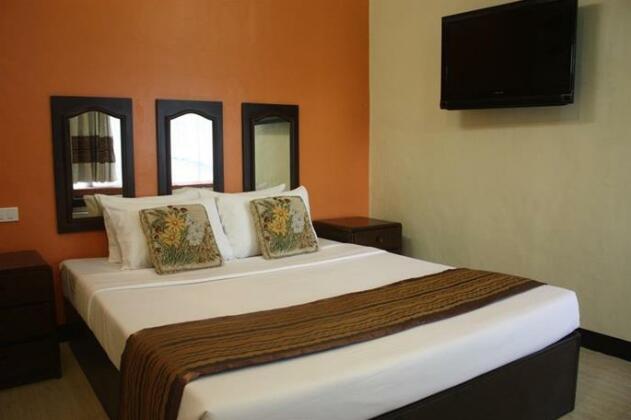 La Piscine Bed and Breakfast - Photo5