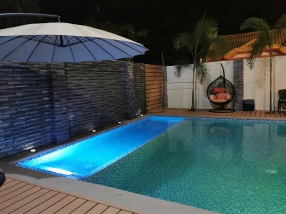 Modern J Home wd Pool Wifi Netflix - Photo2