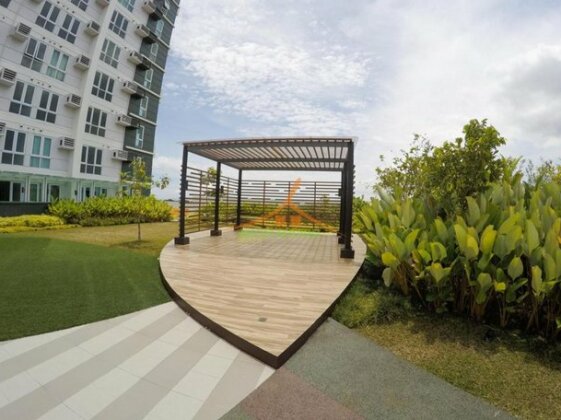 New Studio Unit by DreamStaycation - Photo3