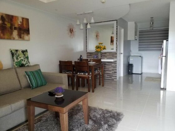 One Oasis Staycation - Photo4