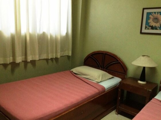 Park Square Inn - Photo2