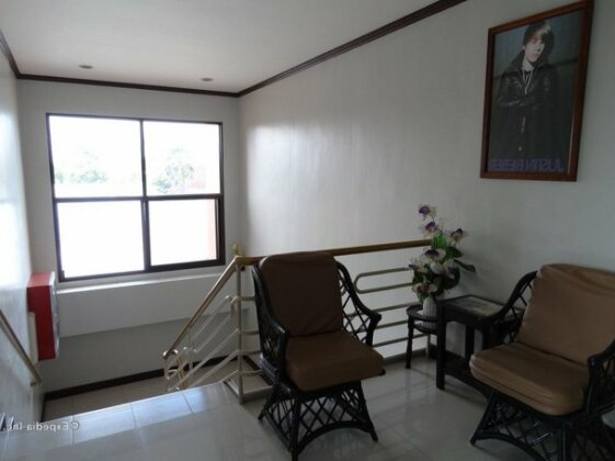 RueMango Apartelle and Suites - Photo4