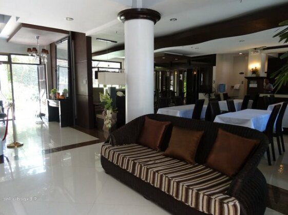 The Peridot Suites - Photo3